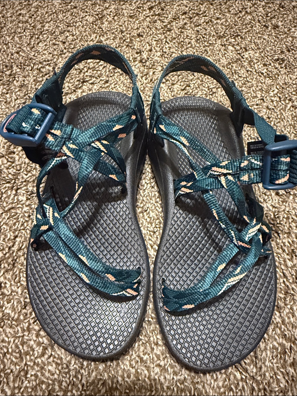 Chaco Teal Patterned Strap Sandals for Women size 5